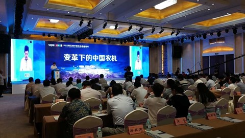 纽荷兰 BR6090 圆捆打捆机荣获 2016 中国农业机械年度产品 TOP50+ 应用贡献金奖