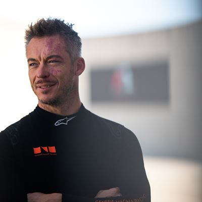 Q R AVEC LES PILOTES DE GENESIS MAGMA RACING ANDR LOTTERER PIPO DERANI MATHYS JAUBERT ET DANI JUNCADELLA