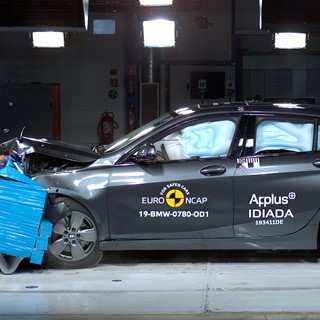 BMW 1 Series - Frontal Offset Impact test 2019