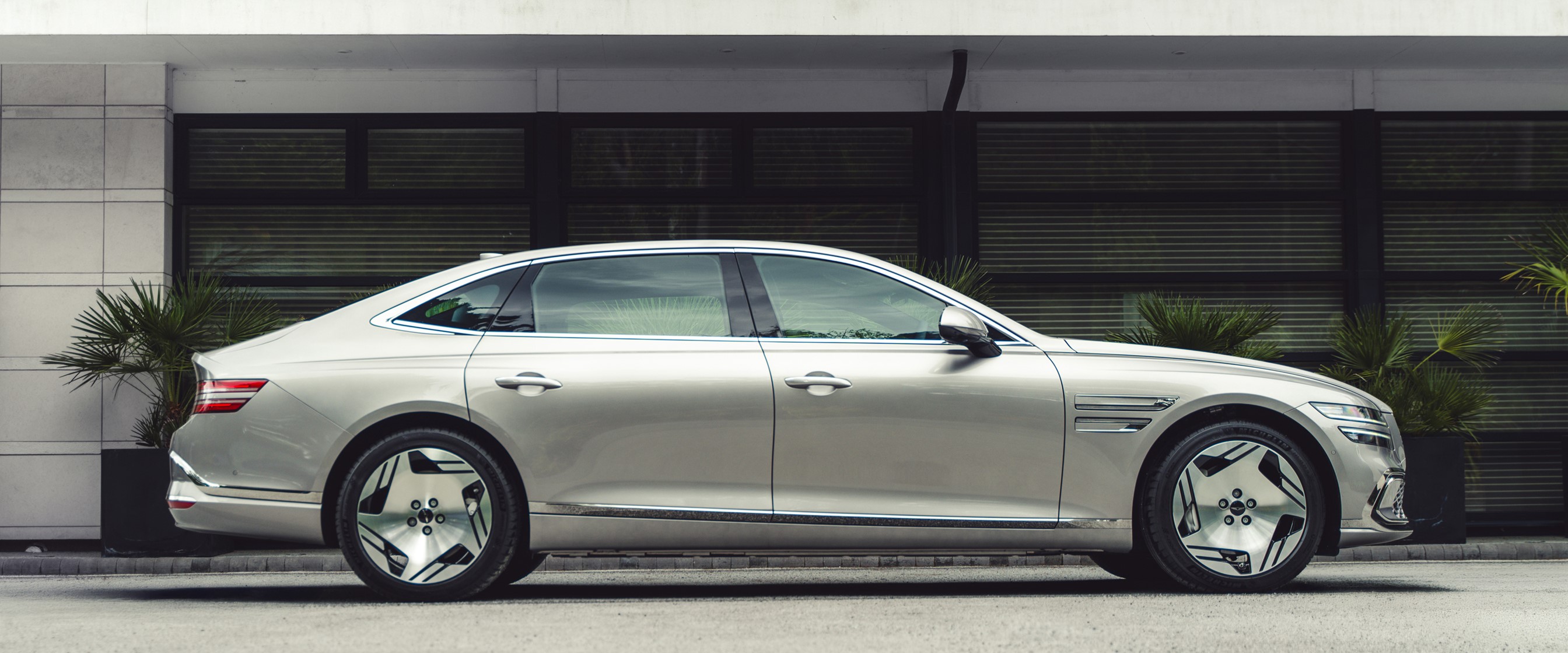 ELECTRIFIED G80