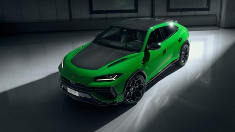URUS PERFORMANTE