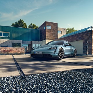 Porsche Taycan 4S