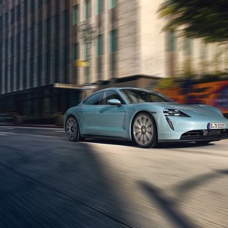 Porsche Taycan 4S