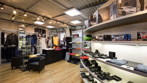 Collezione Automobili Lamborghini Ginza